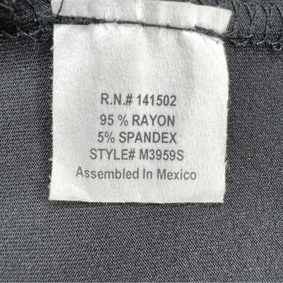 Large EVCR Black Leopard Print Crop Top Athletic Activewear Stretch - Picture 6 of 8